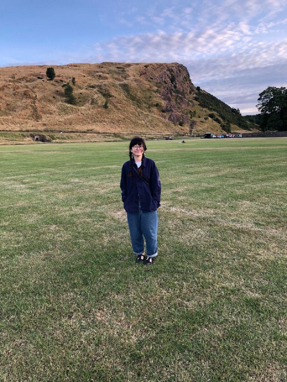 Picture of Aerin Lai in front of a mountain