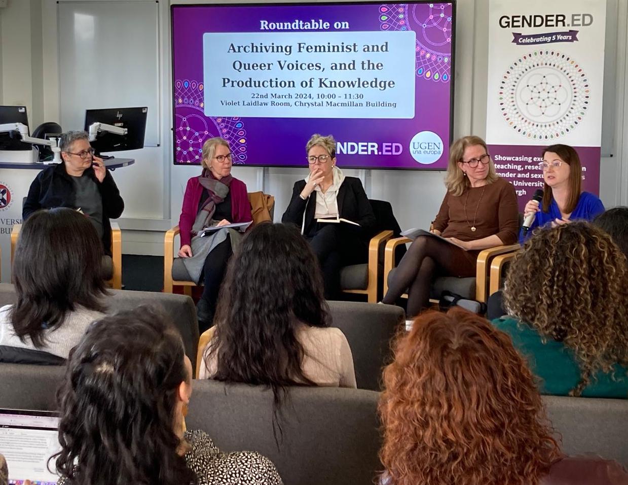 roundtable participants with Dr Anna Góral speaking 