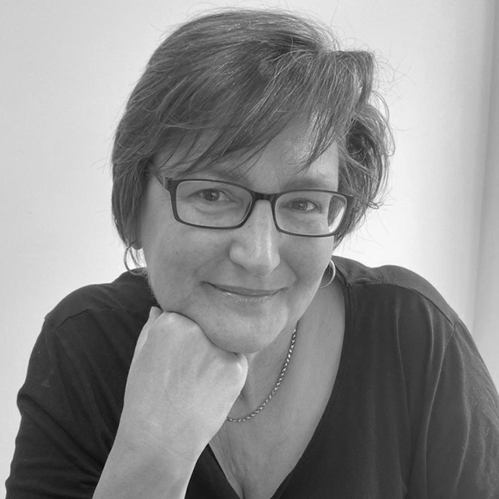 Prof Fiona Mackay